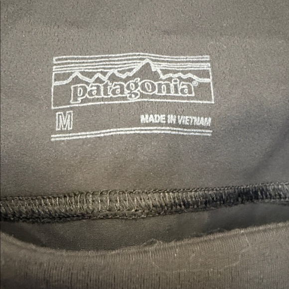 Women’s Patagonia Hiking Pants - Picture 2 of 6